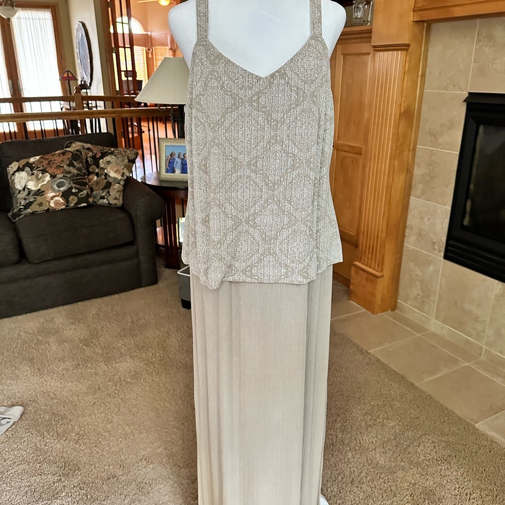 Alex Evenings Women's Petite Beige Ensemble